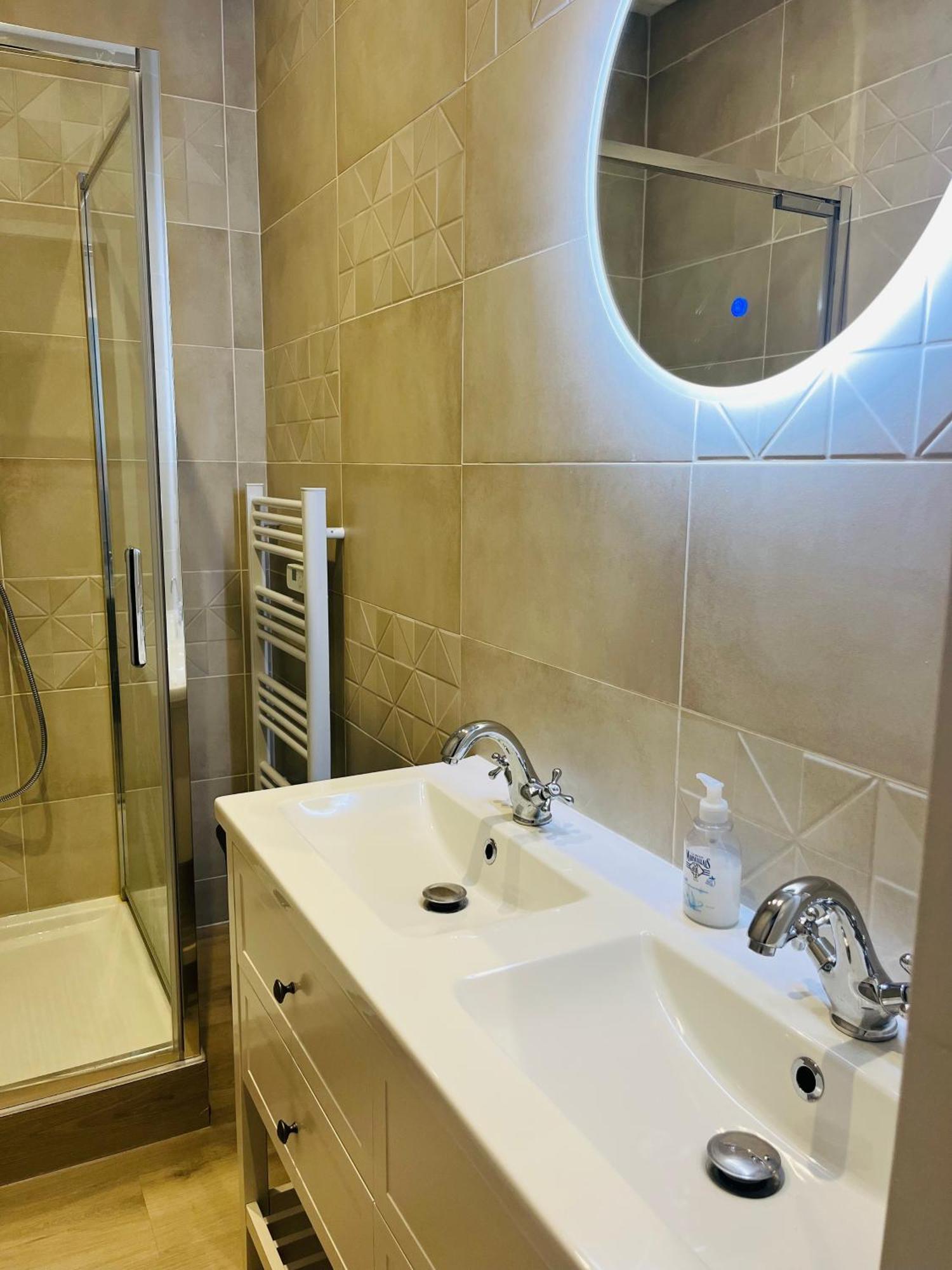 Logements 6 Pers A 15 Minutes D Angers Corné المظهر الخارجي الصورة